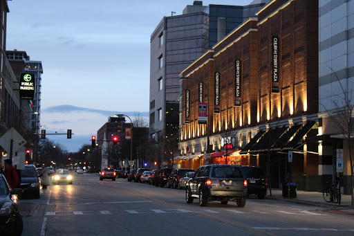 Movie Theater «Century 12 Evanston/Cinearts 6 And XD», reviews and photos, 1715 Maple Ave, Evanston, IL 60201, USA