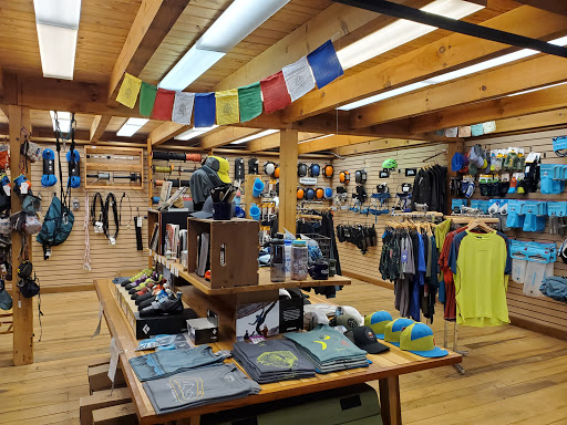 Outdoor Sports Store «Cumberland Transit», reviews and photos, 2807 West End Ave, Nashville, TN 37203, USA