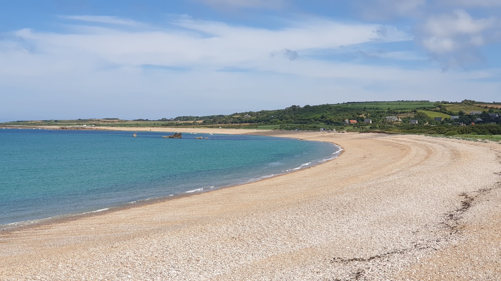 Foto von Plage Anse Saint Martin mit beiger kiesel Oberfläche