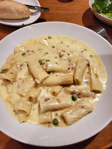 American Restaurant «Club Car», reviews and photos, 13435 University Ave #200, Clive, IA 50325, USA