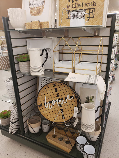 Craft Store «Hobby Lobby», reviews and photos, 2215 Lebanon Valley Mall, Lebanon, PA 17042, USA