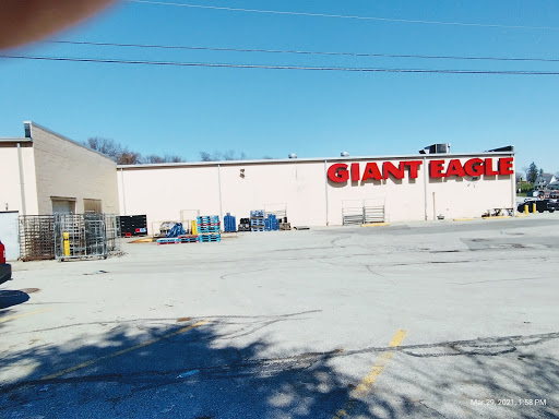 Supermarket «Giant Eagle Supermarket», reviews and photos, 1300 Country Club Rd, Monongahela, PA 15063, USA