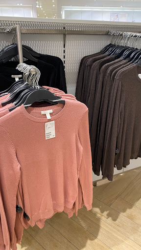 Stores to buy men's sweatshirts Kualalumpur