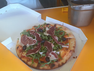 Photo n°22 de La Boite à Pizzas ( pas de livraison ) à Le Castellet ()