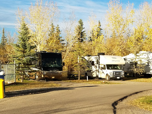 Cheap bungalow campsites in Calgary