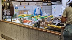 Photo n°40 de Criée Raynier - Poissons & Coquillages aux Halles de Toulon à Toulon ()