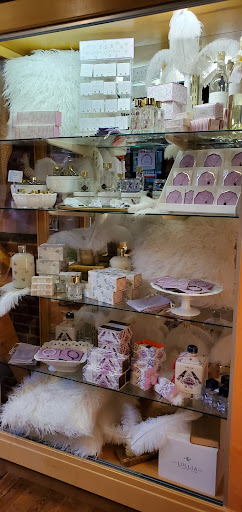 Gift Shop «Lark Gifts», reviews and photos, 17 Lincoln Square, Gettysburg, PA 17325, USA