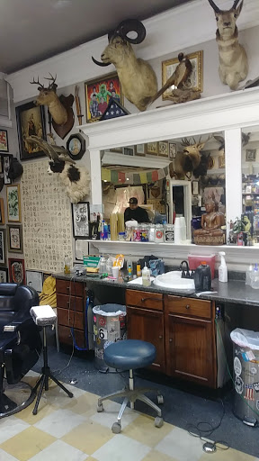 Tattoo Shop «Royal Peacock Tattoo Parlor», reviews and photos, 2101 P St, Sacramento, CA 95816, USA