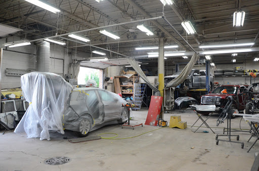 Auto Body Shop «BC Auto Body», reviews and photos, 917 W Liberty Dr, Wheaton, IL 60187, USA