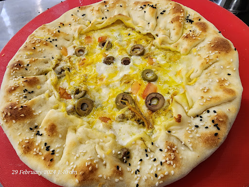 مطعم كرم الشفا برجر بيتزا فطورات مطعم برجر فى الطائف خريطة الخليج