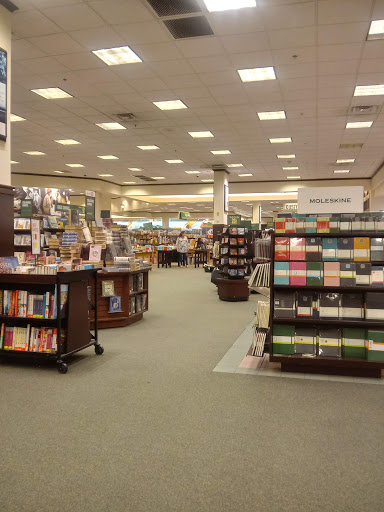Book Store «Barnes & Noble», reviews and photos, 2790 N University Dr, Coral Springs, FL 33065, USA