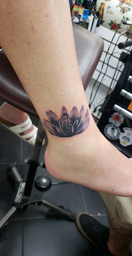 Tattoo Shop «Treasure Island Tattoo Company», reviews and photos, 10631 Gulf Blvd, Treasure Island, FL 33706, USA