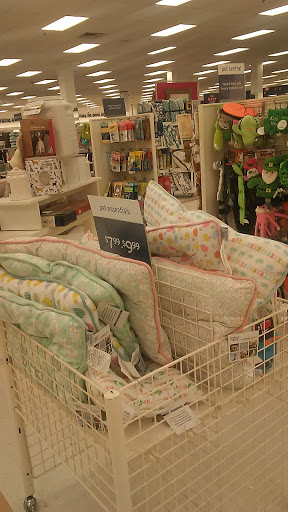 Department Store «Marshalls», reviews and photos, 351 N Frontage Rd, New London, CT 06320, USA