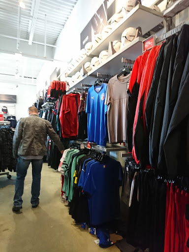 Shoe Store «PUMA», reviews and photos, 11211 120th Ave #62, Pleasant Prairie, WI 53158, USA