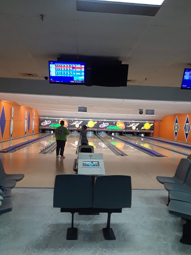 Bowling Alley «Vista Lanes Bowling Center», reviews and photos, 550 Oriskany Blvd, Yorkville, NY 13495, USA