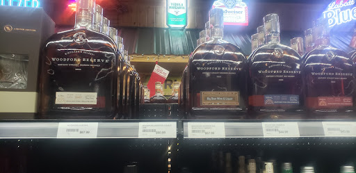 Liquor Store «Big Bear Wine & Liquor, Inc.», reviews and photos, 2037 S Pueblo Blvd, Pueblo, CO 81005, USA