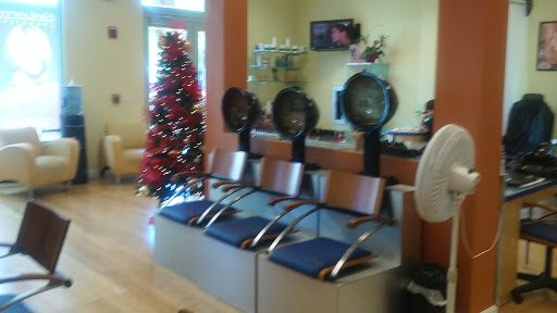 Hair Salon «Mach 1 Beauty Salon», reviews and photos, 1888 Polk St, Hollywood, FL 33020, USA