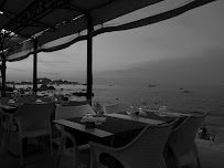 Atmosphère du Restaurant L'Acula Marina Plage à L'Île-Rousse - n°4