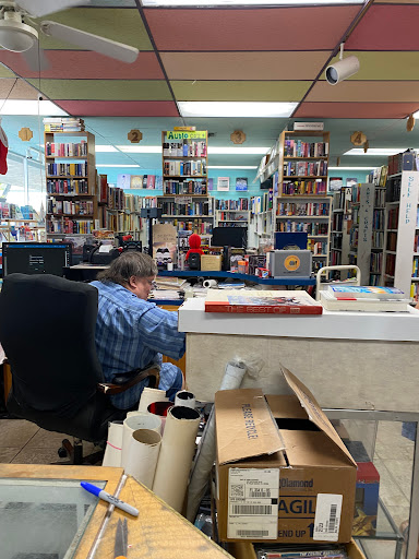 Book Store «Book Exchange & Comic Shop», reviews and photos, 807 Northlake Blvd, North Palm Beach, FL 33408, USA