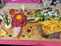 Steak tartare du Restaurant Les Ponts d'Ouve à Carentan-les-Marais - n°1