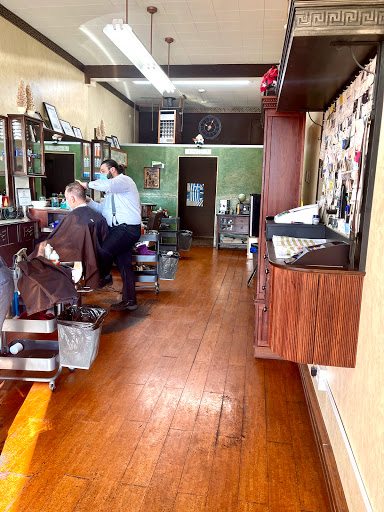 Barber Shop «Bristle and Blade Barber Shop», reviews and photos, 1158 New Britain Ave, West Hartford, CT 06110, USA