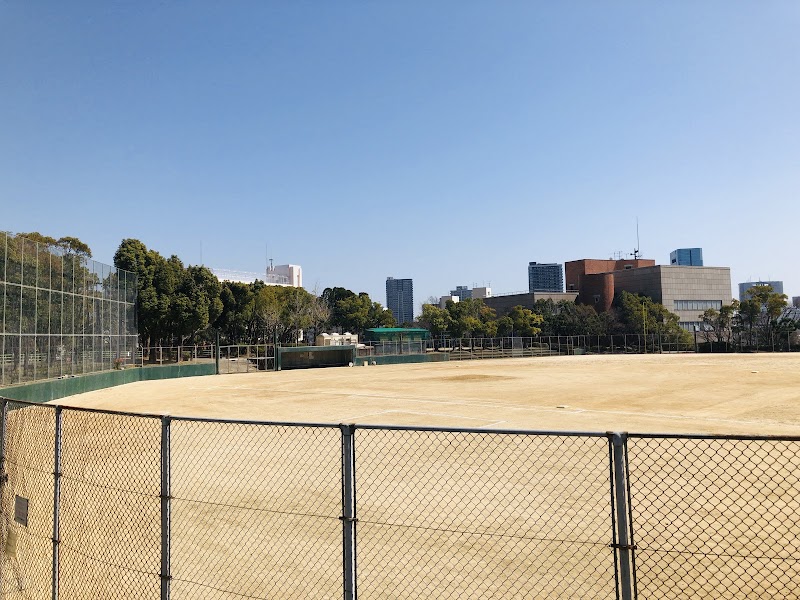 大倉山公園野球場