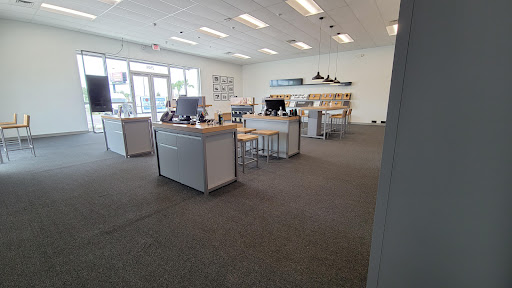 Cell Phone Store «GoWireless Verizon Authorized Retailer», reviews and photos, 4649 Sunray Dr, Holiday, FL 34690, USA