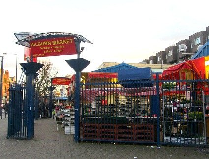 New Man Barber Shop (Kilburn Market) - Barber shop