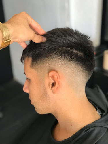 Fp barberia - Barbería