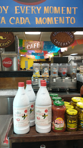 Mexican Grocery Store «El Tiempo Market», reviews and photos, 5526 Washington Ave, Houston, TX 77007, USA