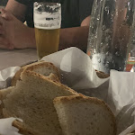 Photo n°5 de l'avis de M. fait le 22/08/2023 à 20:40 sur le  La Rimessa Spazio Lago - Ristorante & Eventi à Telese Terme