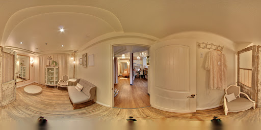 Bridal Shop «Elle Bridal Boutique», reviews and photos, 1133 Columbia St #101, San Diego, CA 92101, USA