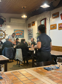 Atmosphère du Restaurant basque Arrantzaleak L'auberge aux Poissons à Ciboure - n°2