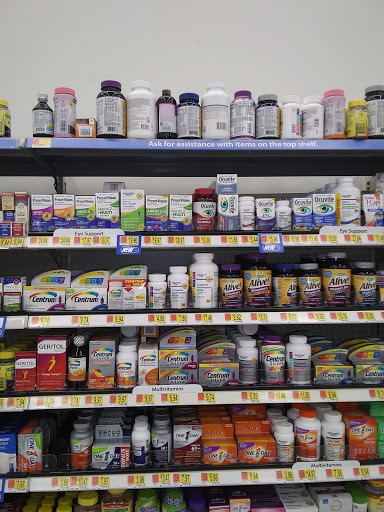 Department Store «Walmart Supercenter», reviews and photos, 814 W Bell Ave, Knoxville, IA 50138, USA