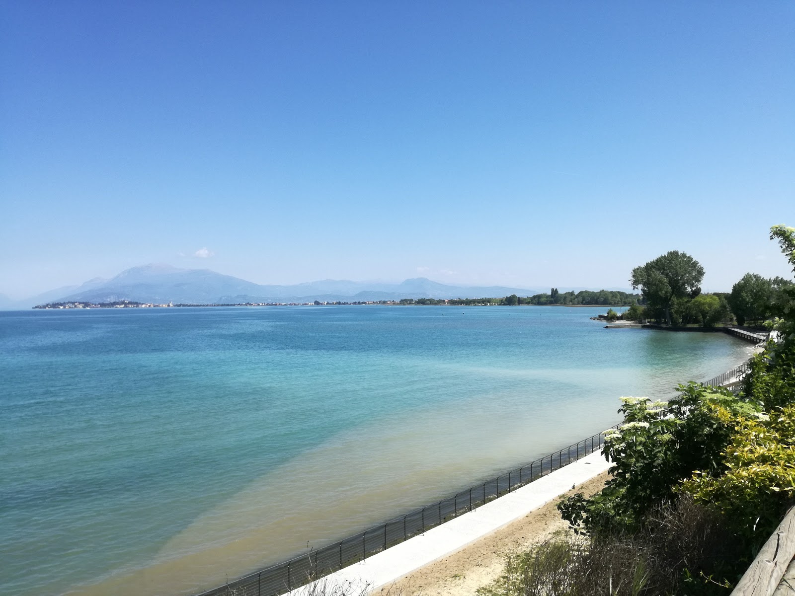 Fotografija Spiaggia della Cesolina z prostorna obala