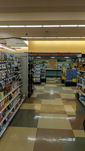 Grocery Store «Hannaford Supermarket», reviews and photos, 175 Broad St, Glens Falls, NY 12801, USA