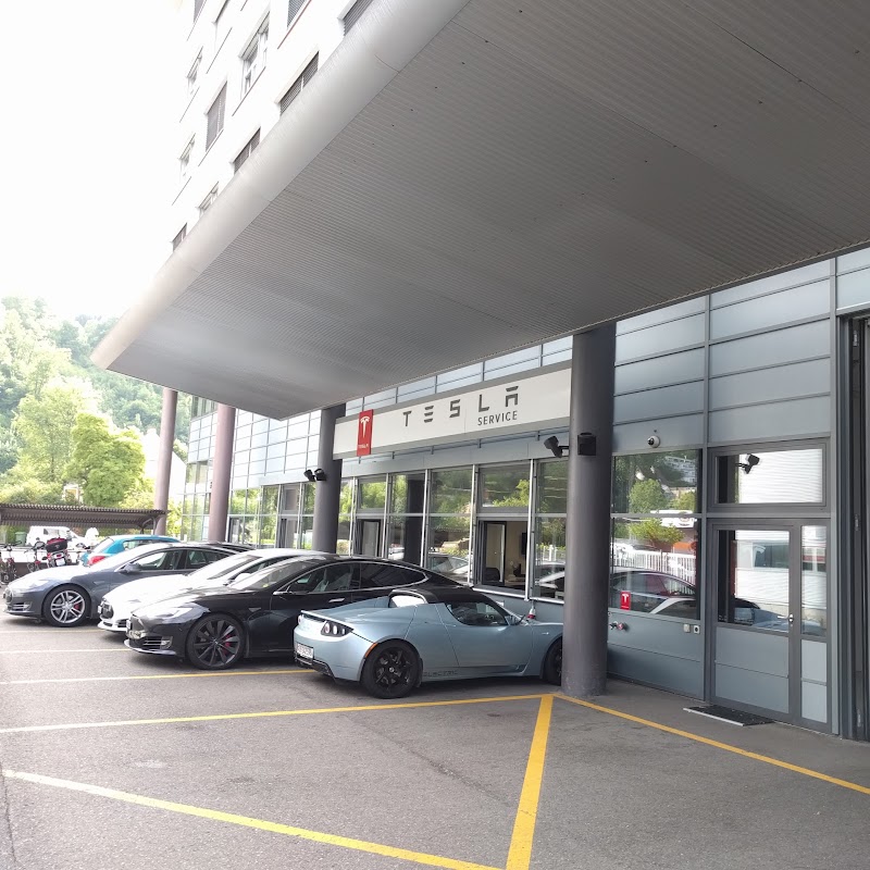 Tesla Service Center Winterthur