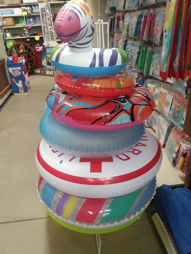 Discount Store «Colonial Beach Discount», reviews and photos, 740 McKinney Blvd, Colonial Beach, VA 22443, USA