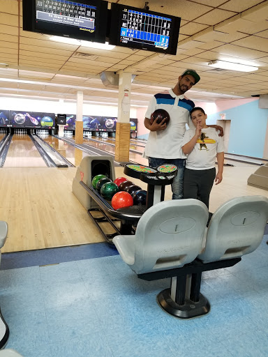 Bowling Alley «Bowl-Rite Lanes», reviews and photos, 714 Summit Ave, Union City, NJ 07087, USA