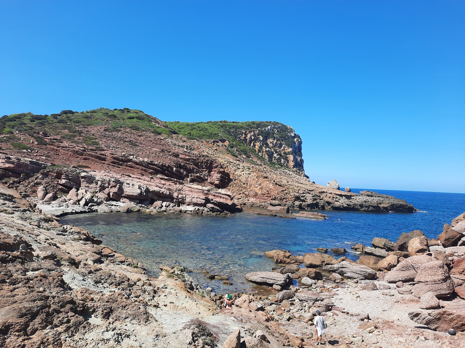 Foto von Cala Viola mit beiger sand & kies Oberfläche