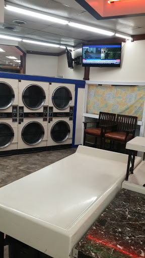 Laundromat «Laundry World», reviews and photos, 7125 Baltimore Ave, College Park, MD 20740, USA