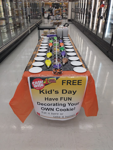 Grocery Store «Cash Wise Foods», reviews and photos, 300 11th St W, Williston, ND 58801, USA