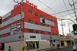 Hotel Colón image