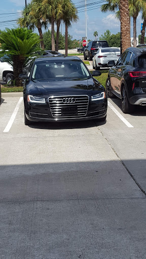 Auto Body Shop «Sewell Collision Center of Houston», reviews and photos, 111 Stage Runn Dr, Houston, TX 77090, USA