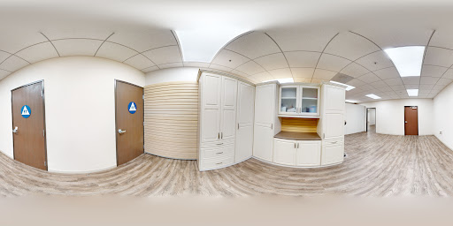 Closet World - Hayward image
