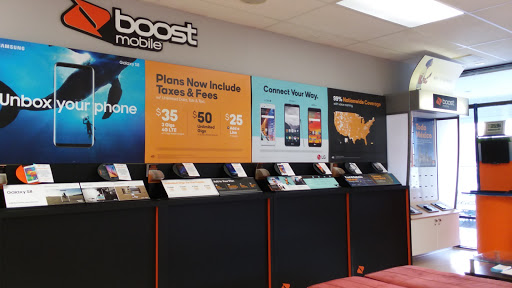Cell Phone Store «Boost Mobile Store by Yakety Yak Wireless», reviews and photos, 9904 Old Baymeadows Rd, Jacksonville, FL 32256, USA