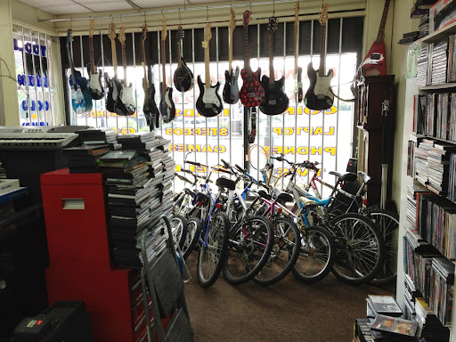 Pawn Shop «family pawn», reviews and photos, 461 Main St, Springfield, MA 01105, USA