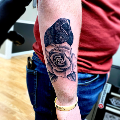 Explore packers tattoo ideas, creative tattoo ideas in Sweetwater, available at Pinnacle Tattoo Studio