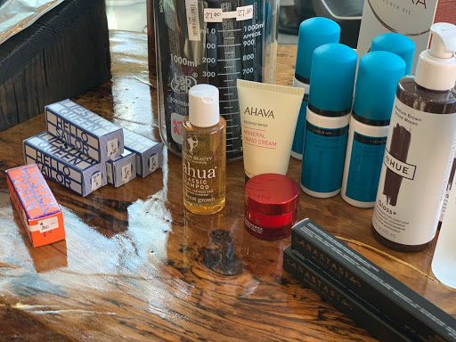 Hair Salon «Buzz Salon», reviews and photos, 110 S Dubuque St, Iowa City, IA 52240, USA