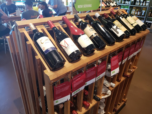 Wine Store «House Wine», reviews and photos, 644 High St, Columbus, OH 43085, USA